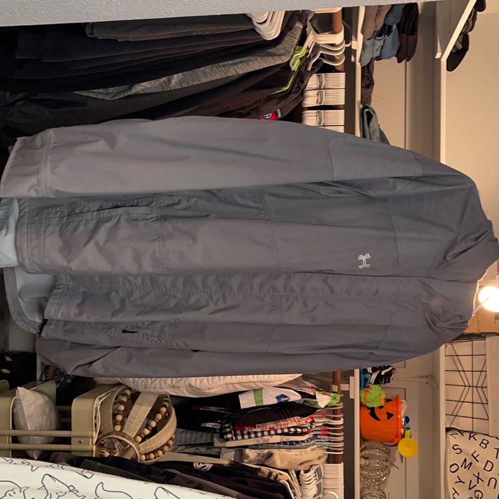 Under armor snow jacket lightly used